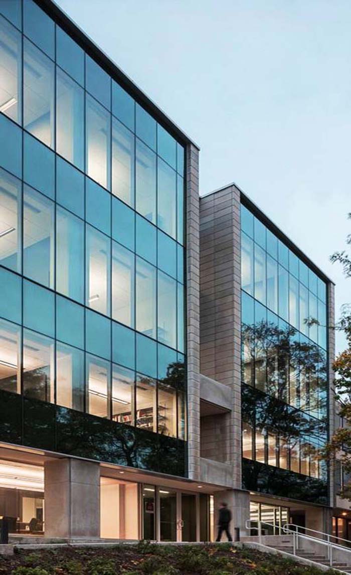 thi công vách kính mặt dựng